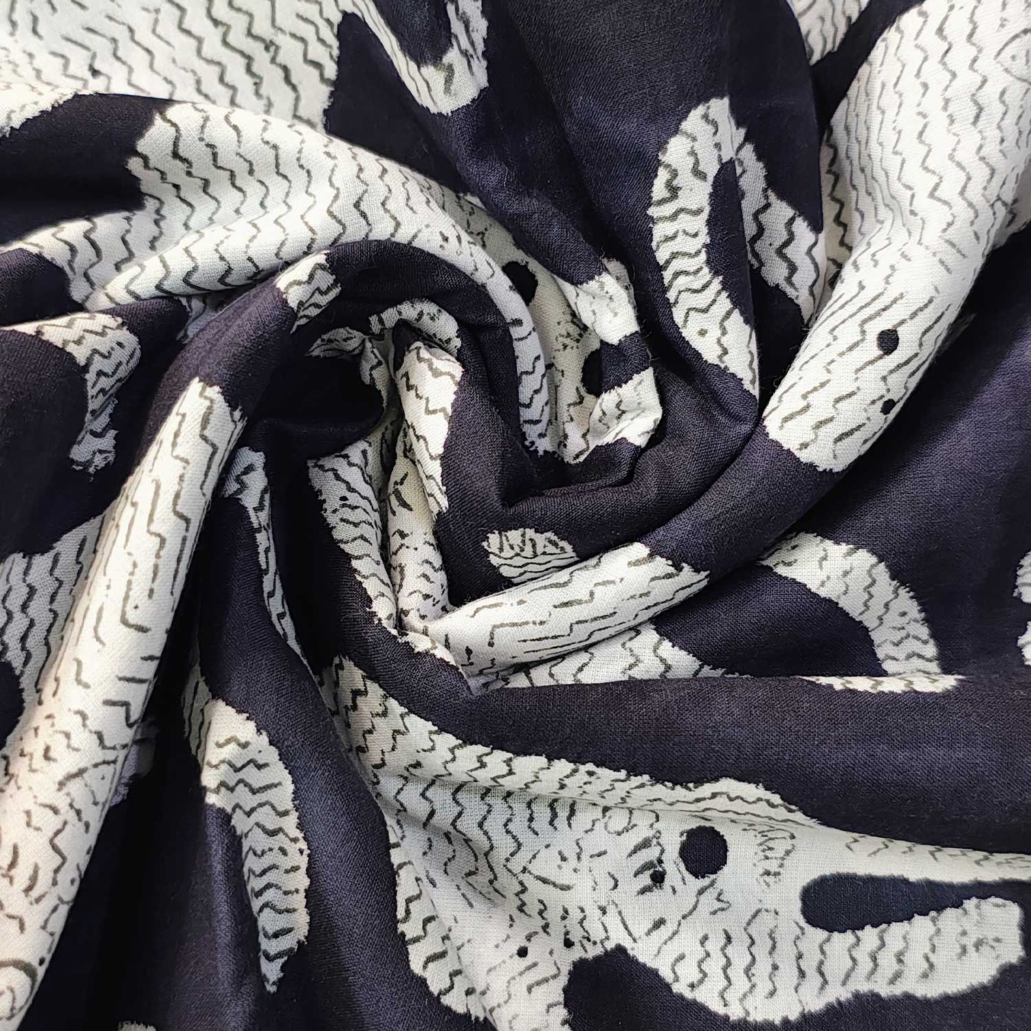 Handmade Bagru Print Textile – Black Tiger Print Cotton Material