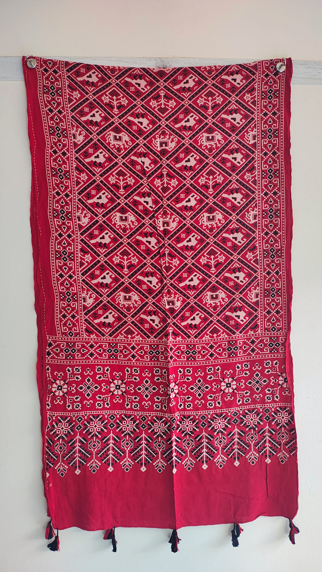 Red Ajrakh cotton stole ISAK16-06D — close-up of intricate Ajrakh block print patterns — Indiascarves