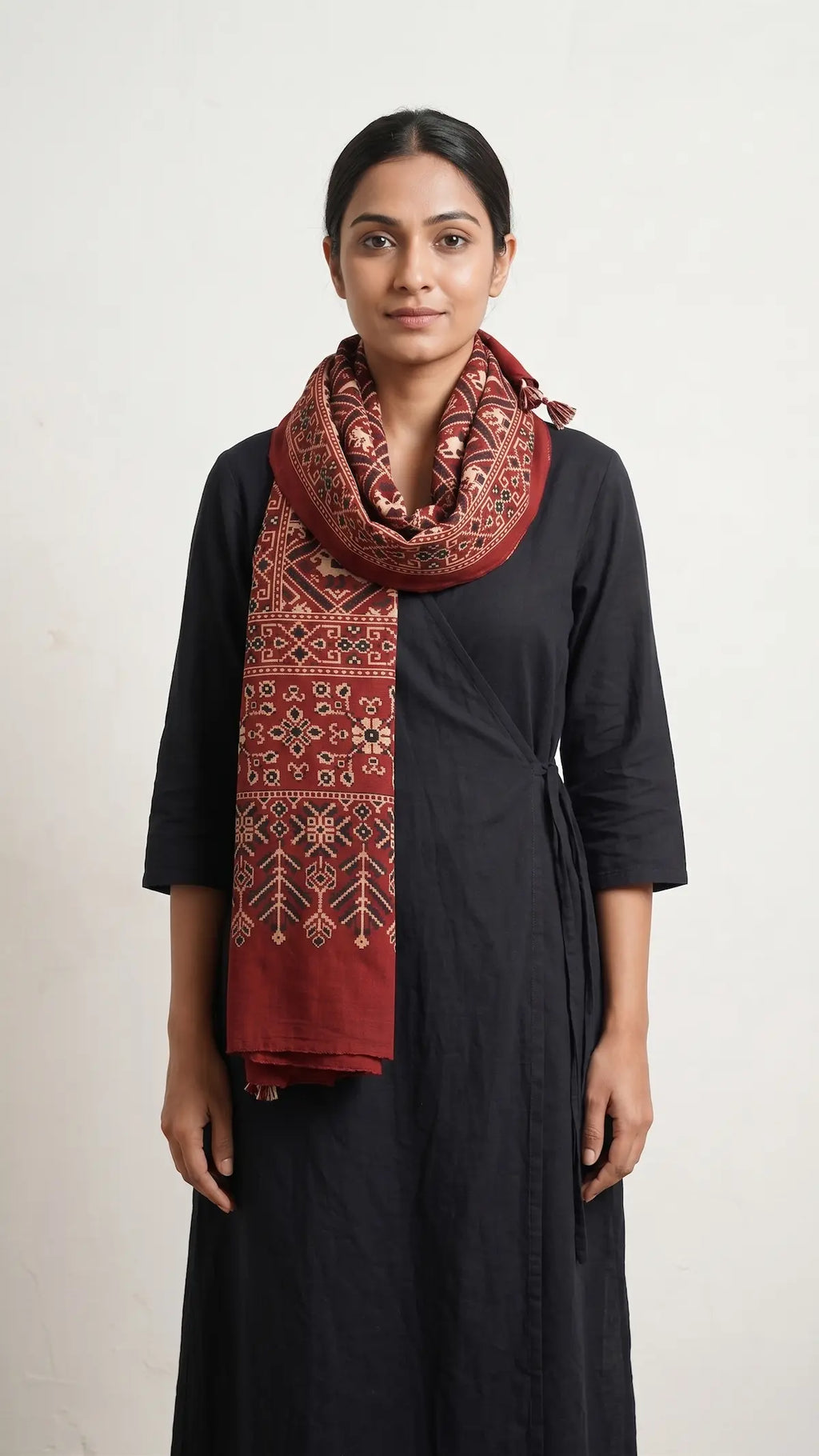 Maroon Ajrakh printed cotton stole ISAK16-06E — rich maroon base with cream beige geometric motifs and tassels — Indiascarves