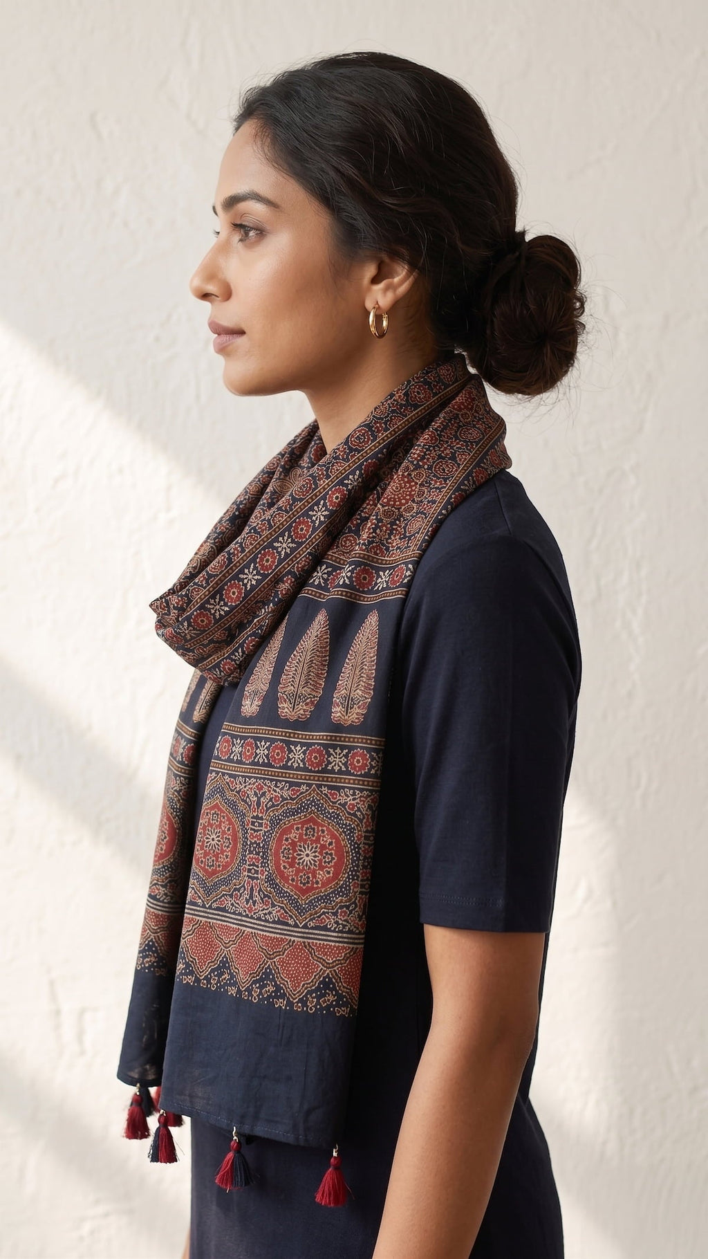 Black Ajrakh cotton stole ISAK16-07D worn by model — Kutch hand block print ethnic scarf — Indiascarves