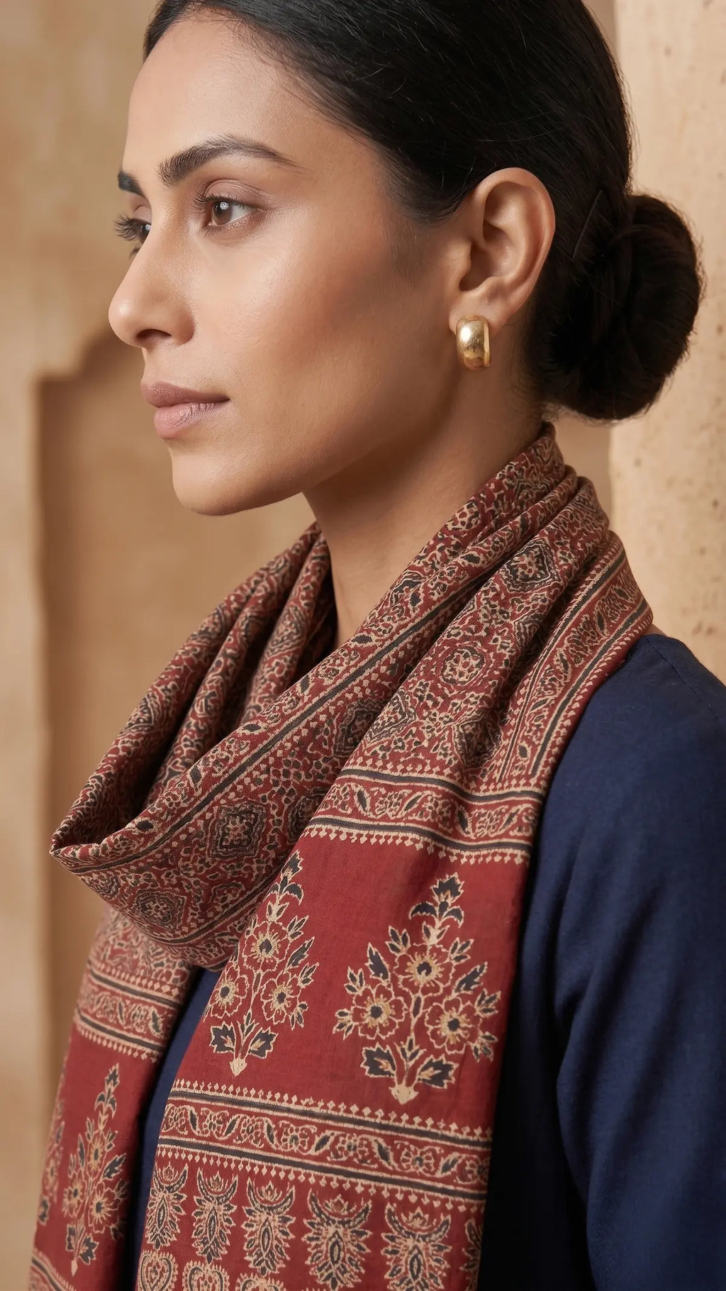 Maroon Ajrakh printed cotton stole ISAK16-08A — rich maroon with beige cream floral motifs and tassels — Indiascarves