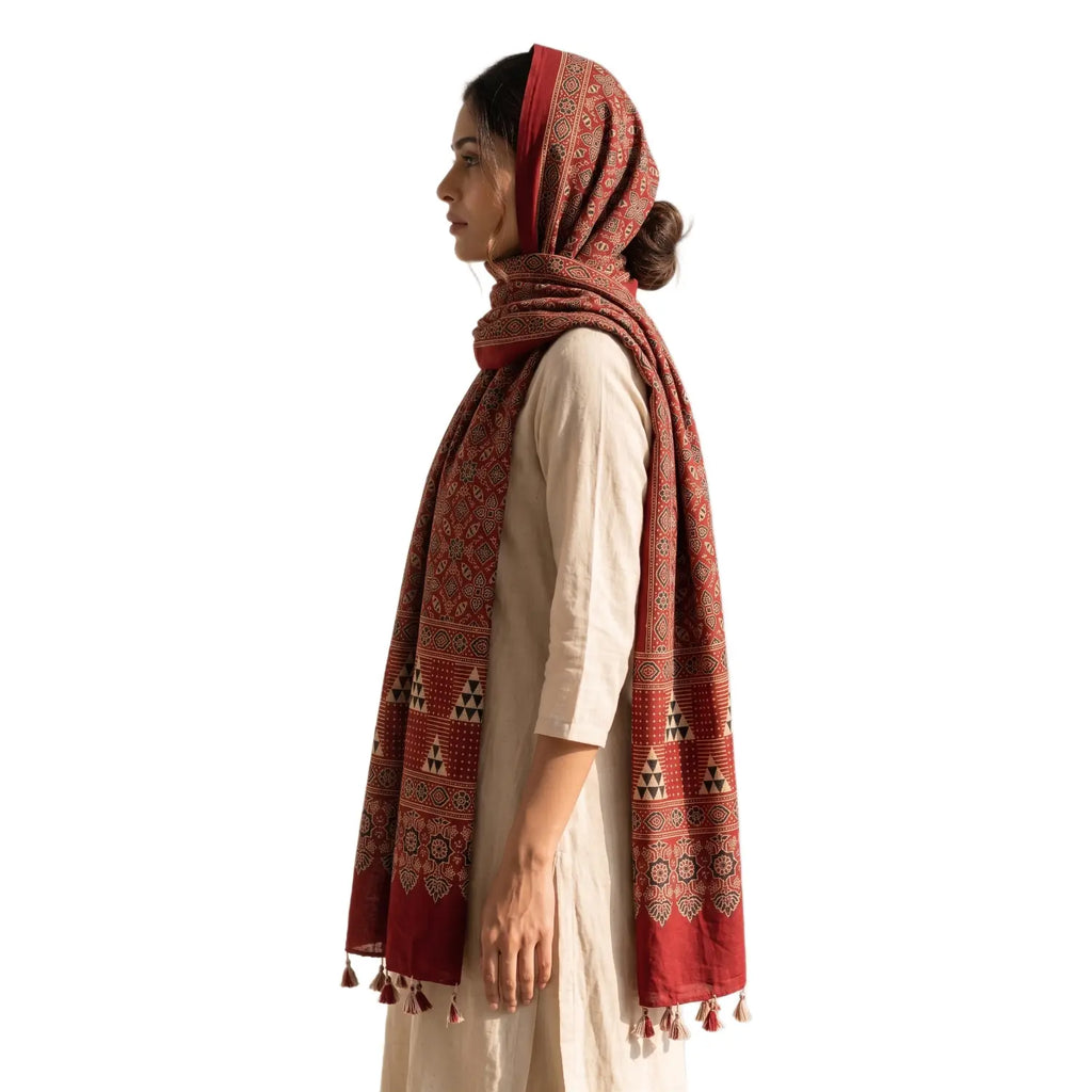 Red Ajrakh cotton stole ISAK16-12D worn by model — Kutch hand block print ethnic scarf — Indiascarves