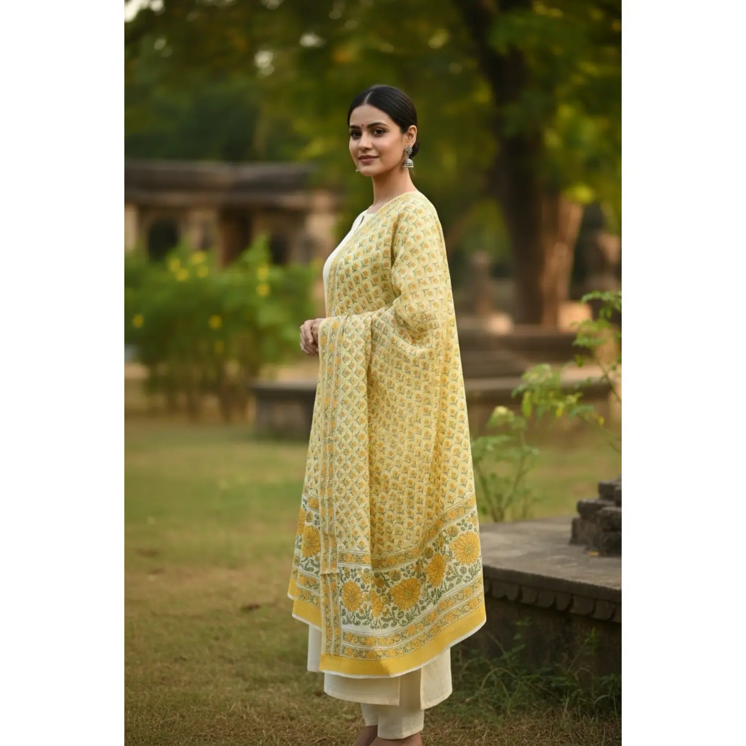 Bagru Hand Block Floral Printed Cotton Mulmul Dupatta
